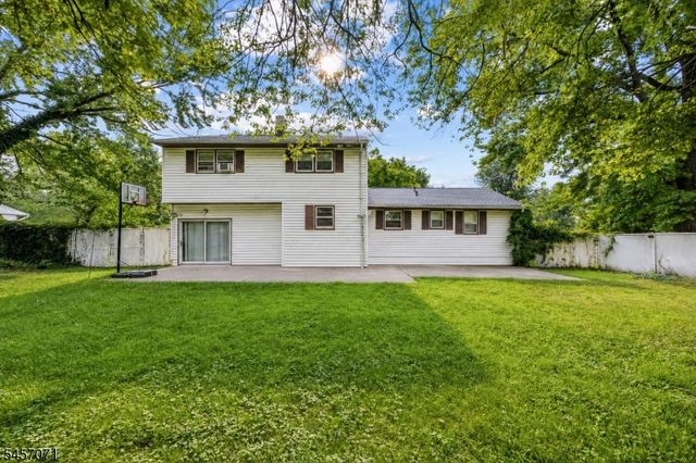 524 Lloyd Rd, Aberdeen Twp., NJ 07747
