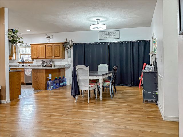 1090 CR 401, Berryville, AR 72616