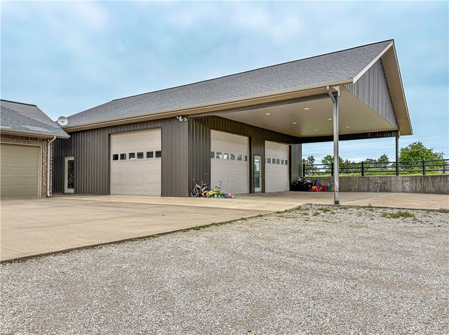 1090 CR 401, Berryville, AR 72616