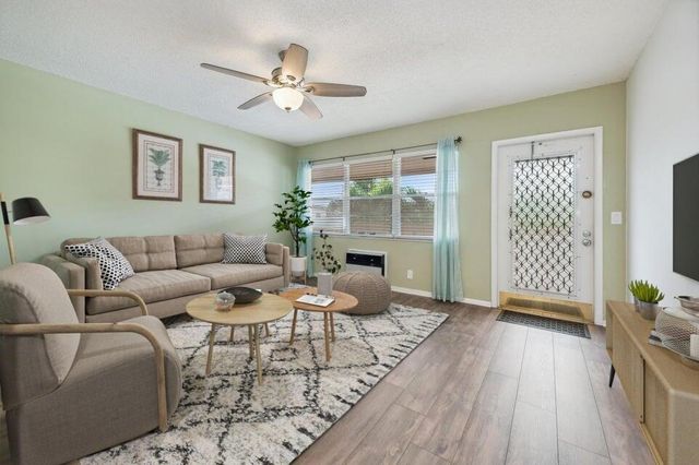 98 Ventnor E 98, Deerfield Beach, FL 33442