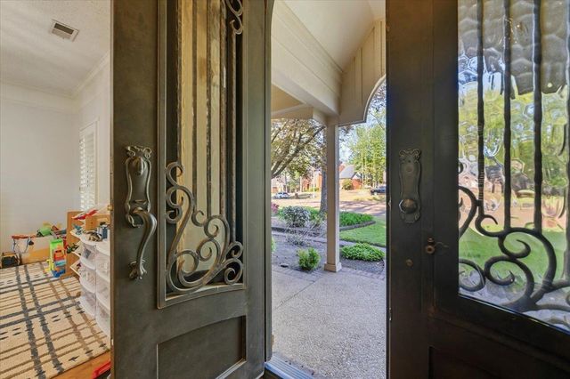 2587 S PARK CREEK CV, Germantown, TN 38139