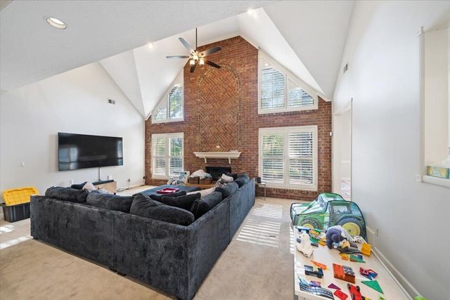 2587 S PARK CREEK CV, Germantown, TN 38139