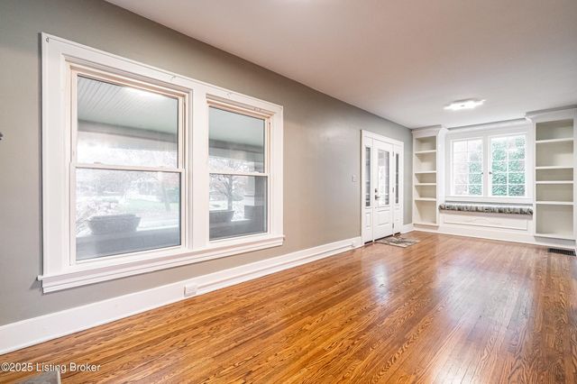 1618 Eastern Pkwy, Louisville, KY 40204