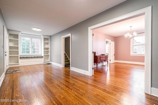 1618 Eastern Pkwy, Louisville, KY 40204