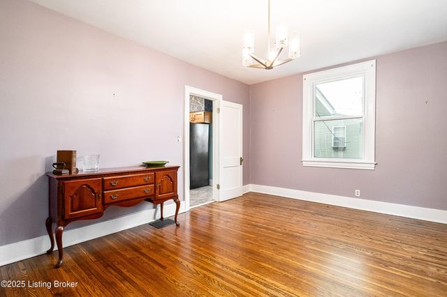 1618 Eastern Pkwy, Louisville, KY 40204