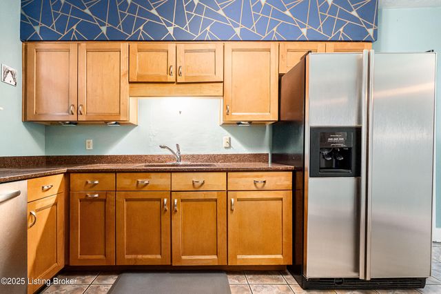 1618 Eastern Pkwy, Louisville, KY 40204