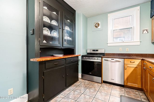 1618 Eastern Pkwy, Louisville, KY 40204