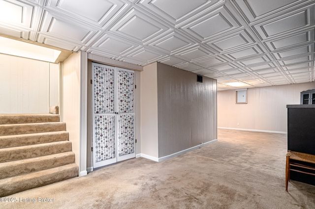 1618 Eastern Pkwy, Louisville, KY 40204