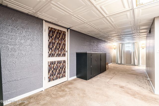 1618 Eastern Pkwy, Louisville, KY 40204