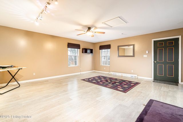 1618 Eastern Pkwy, Louisville, KY 40204