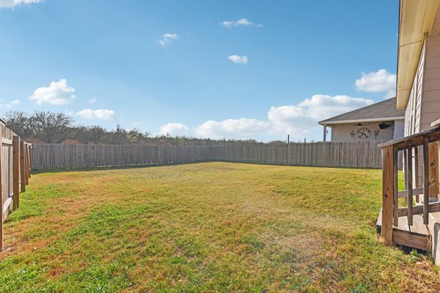 170 Satsuma LN, Kyle, TX 78640