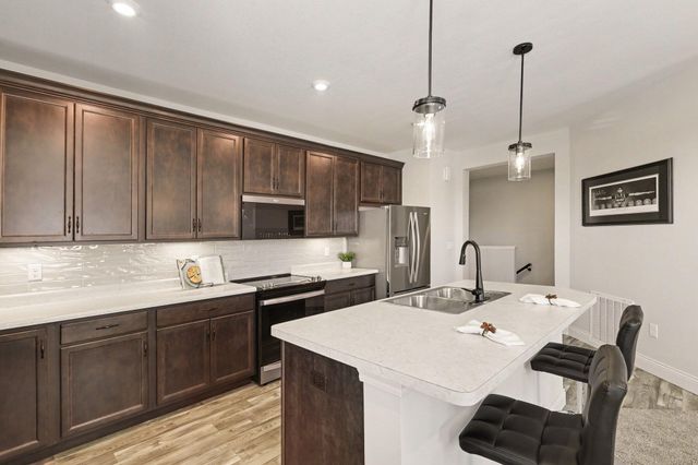 713 Somerset Boulevard, 9D, Florence, KY 41042