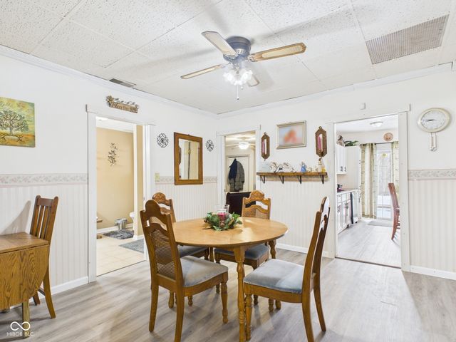 1090 W Van Buren Street, Alexandria, IN 46001