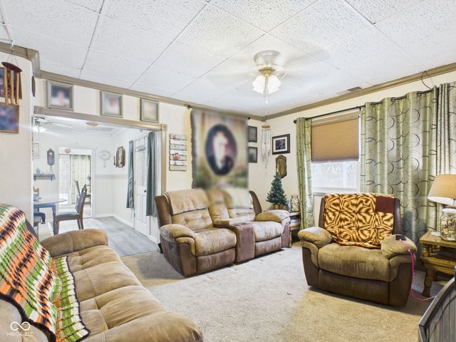 1090 W Van Buren Street, Alexandria, IN 46001