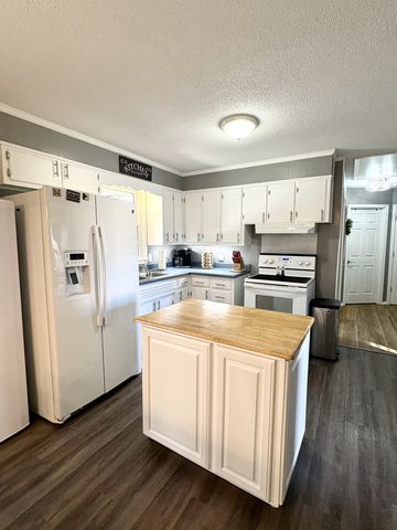 1011 Oleander Dr, Gallatin, TN 37066