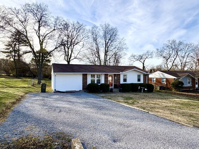 1011 Oleander Dr, Gallatin, TN 37066