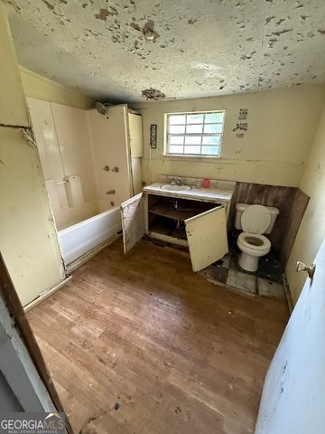 150 Kemp Road, Swainsboro, GA 30401