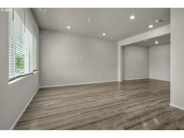 31523 Nw NORTH Ave, North Plains, OR 97133