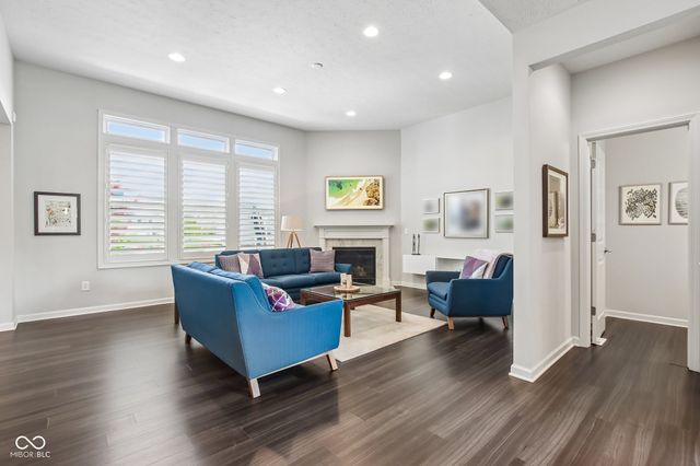 3769 Conifer Drive, Zionsville, IN 46077