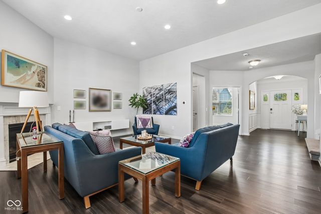 3769 Conifer Drive, Zionsville, IN 46077