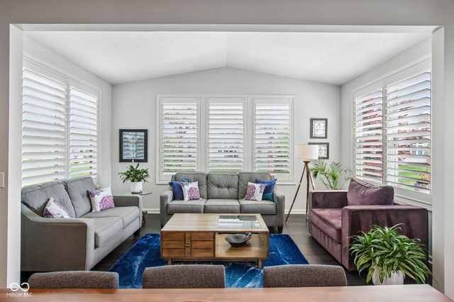 3769 Conifer Drive, Zionsville, IN 46077