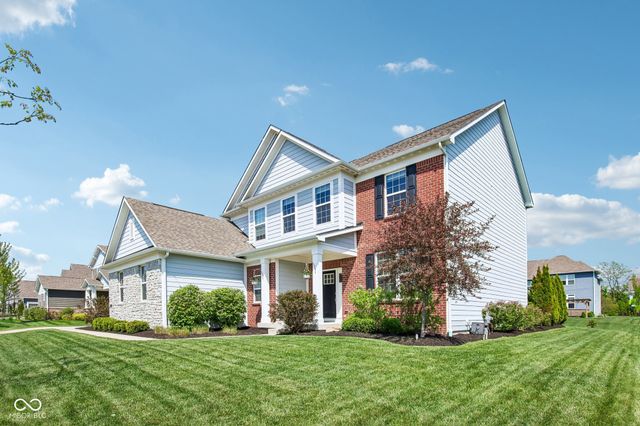 3769 Conifer Drive, Zionsville, IN 46077