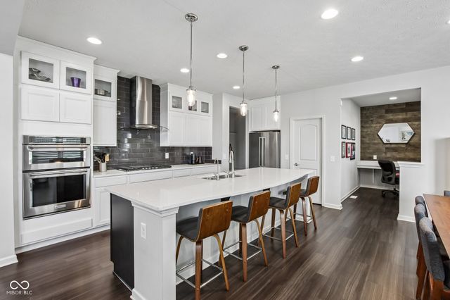 3769 Conifer Drive, Zionsville, IN 46077
