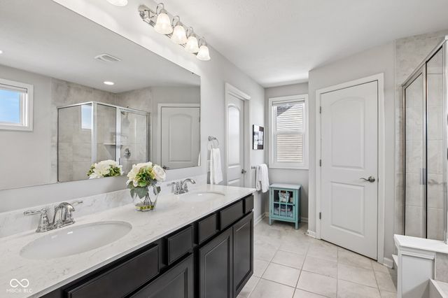 3769 Conifer Drive, Zionsville, IN 46077