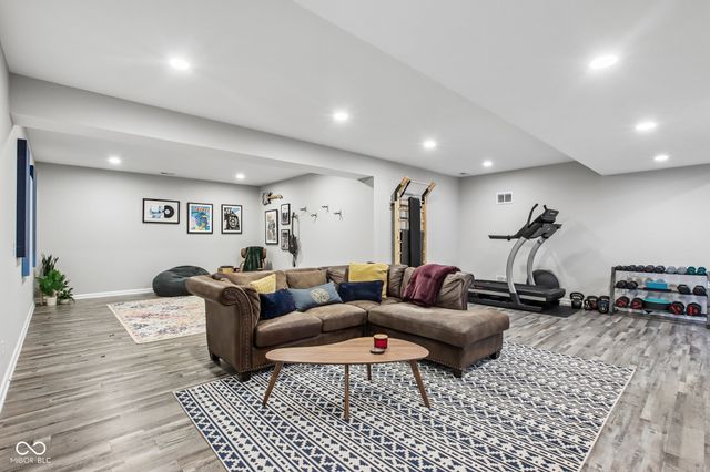 3769 Conifer Drive, Zionsville, IN 46077