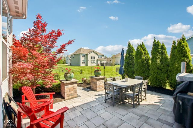 3769 Conifer Drive, Zionsville, IN 46077