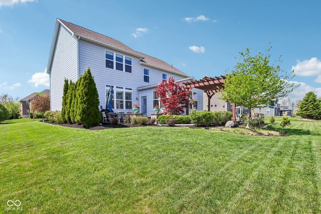 3769 Conifer Drive, Zionsville, IN 46077