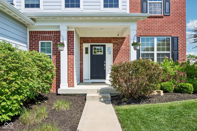 3769 Conifer Drive, Zionsville, IN 46077