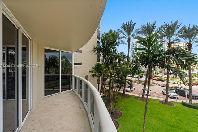 17555 Collins Avenue 308, Sunny Isles Beach, FL 33160