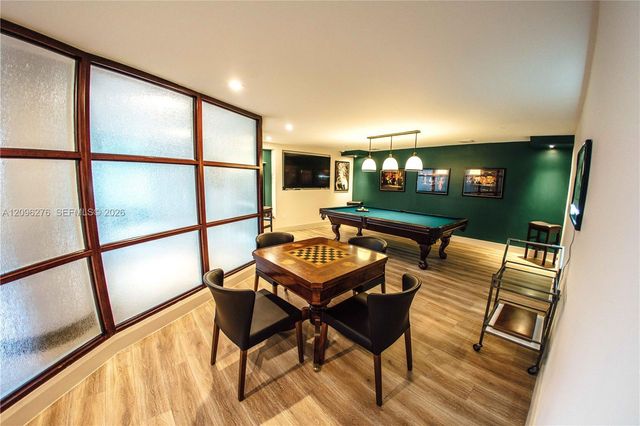 17555 Collins Avenue 308, Sunny Isles Beach, FL 33160