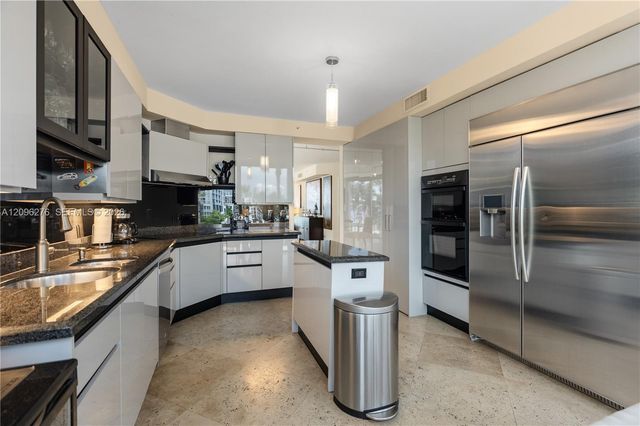 17555 Collins Avenue 308, Sunny Isles Beach, FL 33160