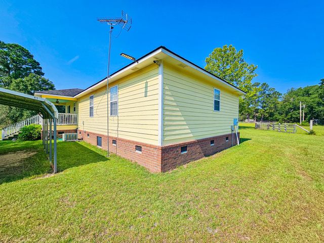 164 Haymakers Lane, Walterboro, SC 29488