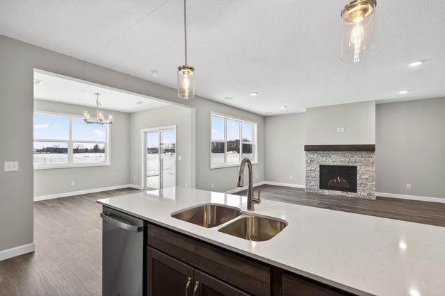 1419 Victory Lane NE, Isanti, MN 55040