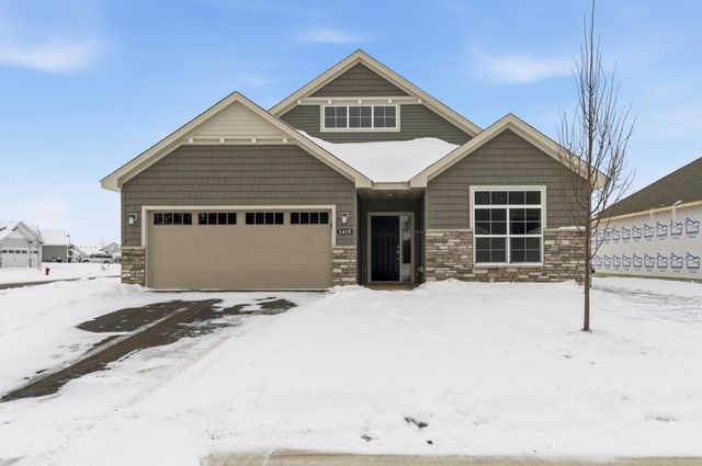 1419 Victory Lane NE, Isanti, MN 55040
