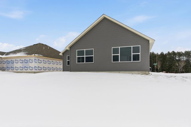 1419 Victory Lane NE, Isanti, MN 55040