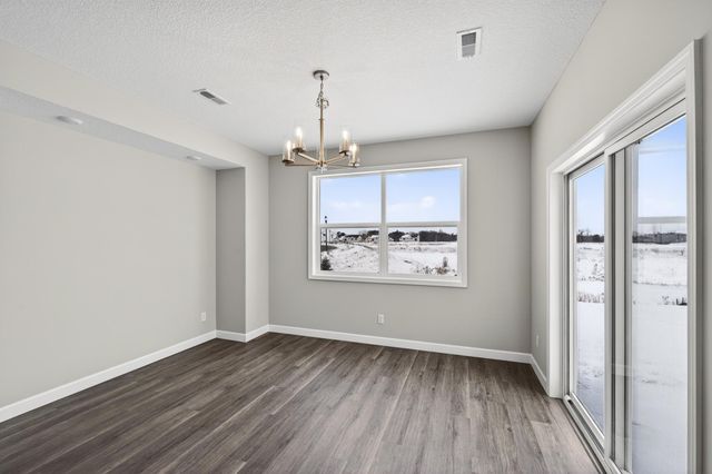 1419 Victory Lane NE, Isanti, MN 55040