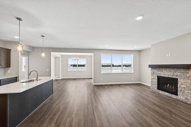 1419 Victory Lane NE, Isanti, MN 55040