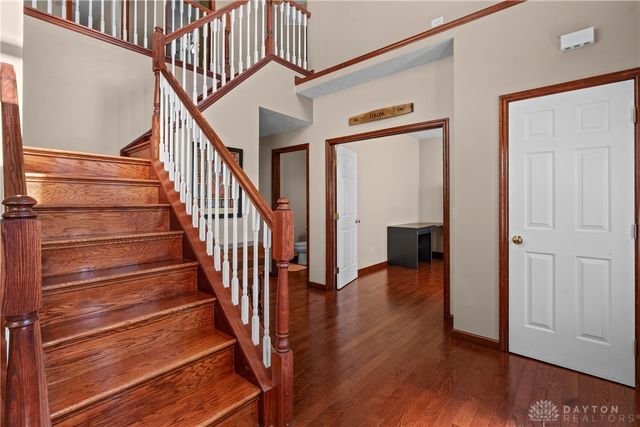 3298 Seton Hill Drive, Bellbrook, OH 45305