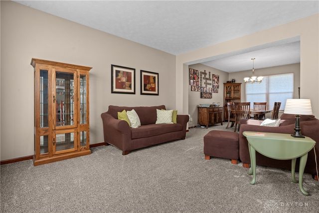 3298 Seton Hill Drive, Bellbrook, OH 45305