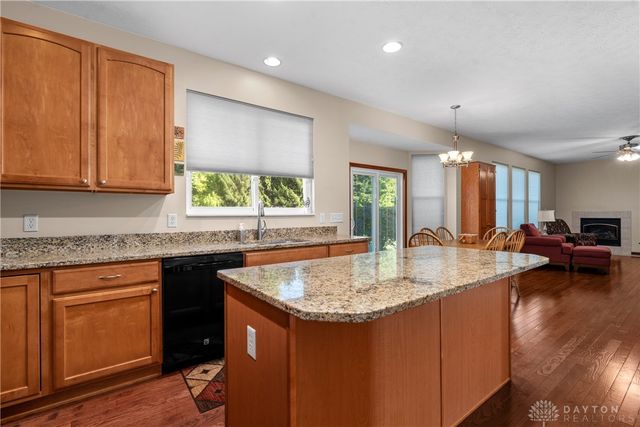 3298 Seton Hill Drive, Bellbrook, OH 45305