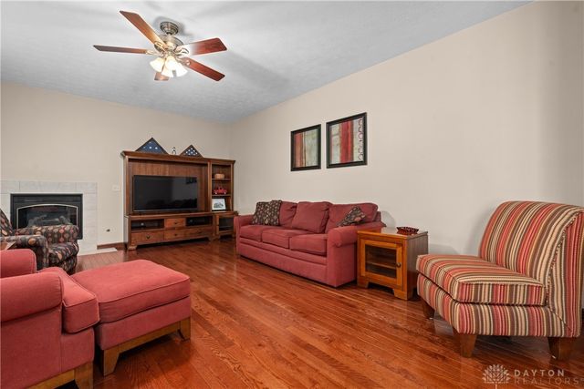 3298 Seton Hill Drive, Bellbrook, OH 45305
