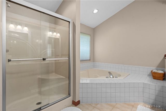 3298 Seton Hill Drive, Bellbrook, OH 45305