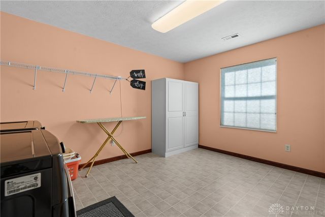 3298 Seton Hill Drive, Bellbrook, OH 45305