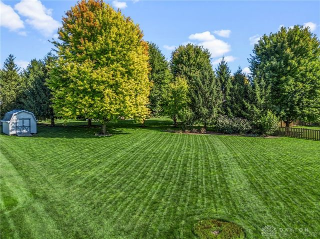 3298 Seton Hill Drive, Bellbrook, OH 45305
