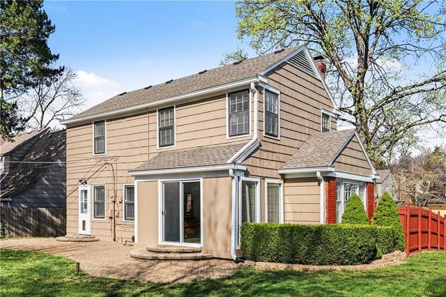 6701 Rockhill Road, Kansas City, MO 64131