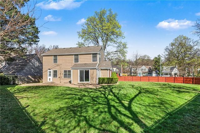 6701 Rockhill Road, Kansas City, MO 64131